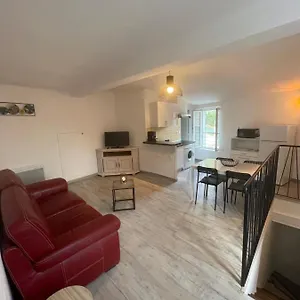 Chaleureux Au Calme Avec Vue Apaisante Appartement Sisteron