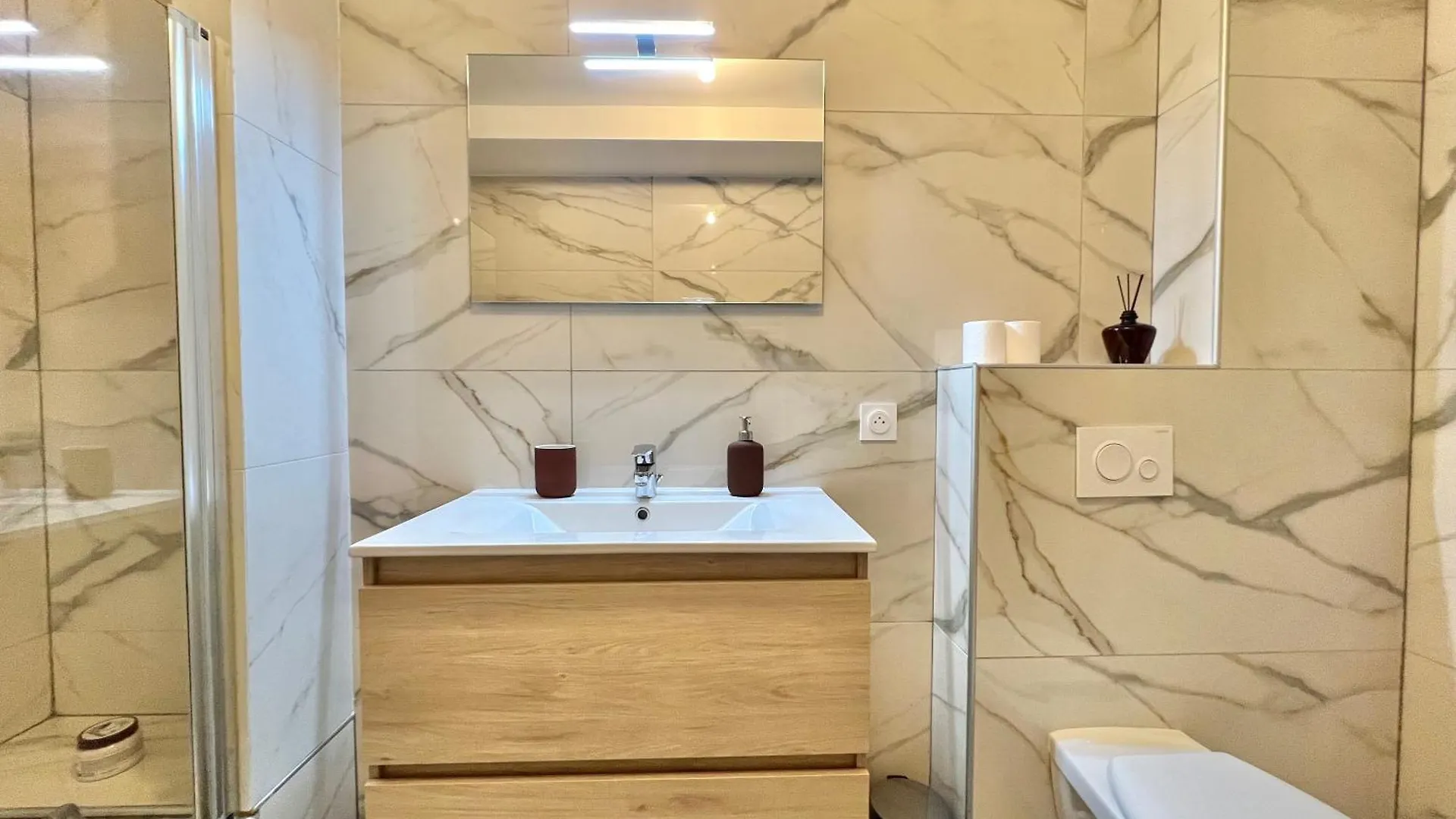 Elegant T3 Tout Confort Apartment Saint-Pierre-en-Faucigny France